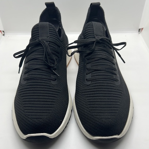 Madden Mens casual stretch shoes with Ortholite. Color: black, white, Size: 9.5 - Picture 2 of 9